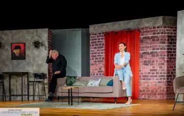 Spektakl komediowy "Wesoły wdowiec" w wykonaniu Teatru TeTaTeT