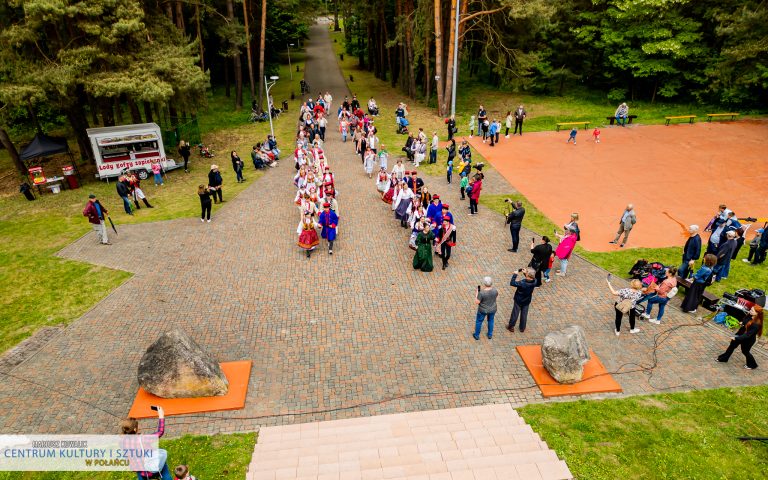 Na zakończenie wydarzenia wszyscy wykonawcy oraz członkowie Towarzystwa Kościuszkowskiego zatańczyli poloneza