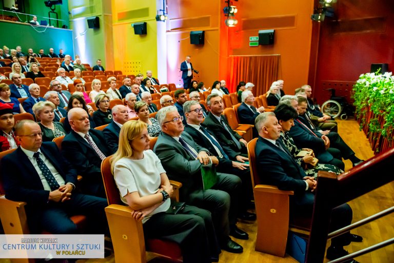 Na uroczystość przybyli między innymi: przedstawiciele Ministerstwa, Sejmu, Sejmiku Województwa i Urzędu Marszałkowskiego oraz Urzędu Miasta i Gminy Połaniec